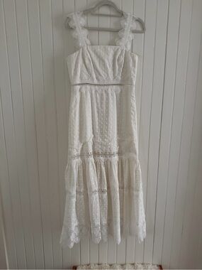 WAIMARI super flattering White Eyelet Lace Maxi Dress